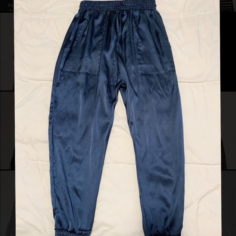 Silk joggers